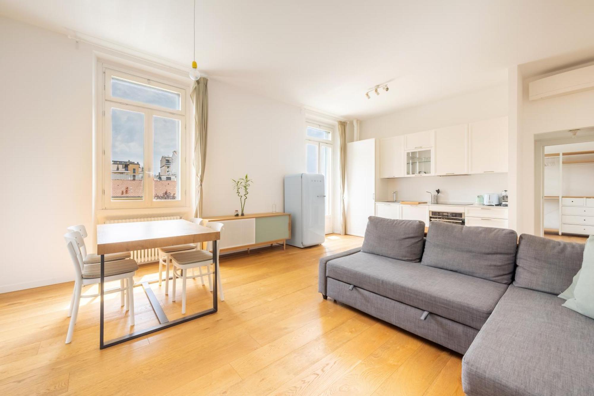 Milano Isola - Bright 2-Room Apartment With Balcony 외부 사진