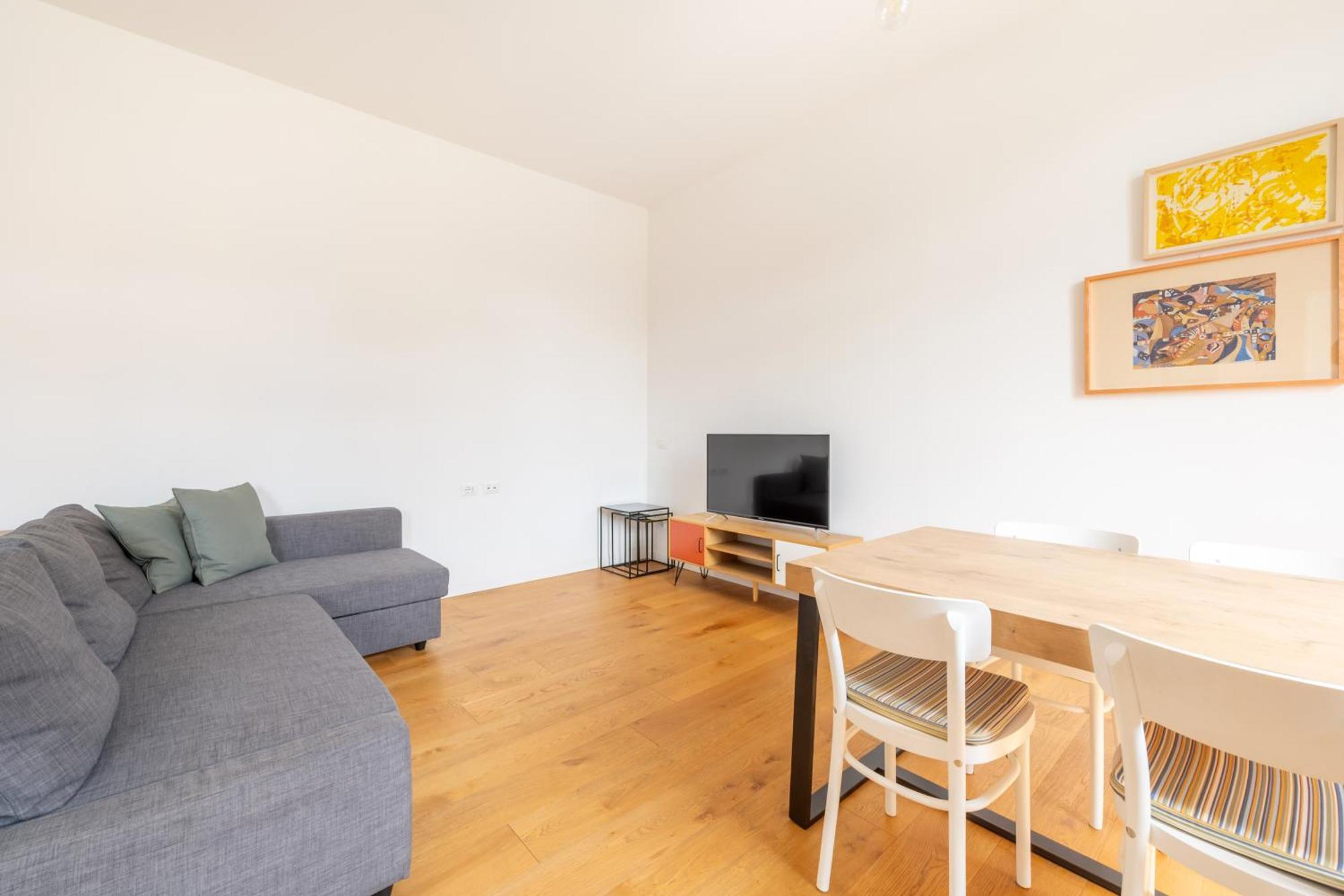 Milano Isola - Bright 2-Room Apartment With Balcony 외부 사진